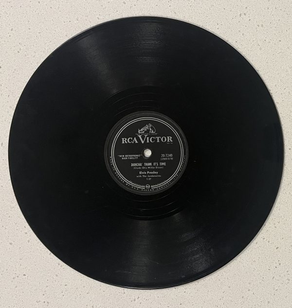 Elvis Presley Wear My Ring Around Your Neck / Dontcha Think It's Time Vinyl 78RPM 20-7240 - Image 2