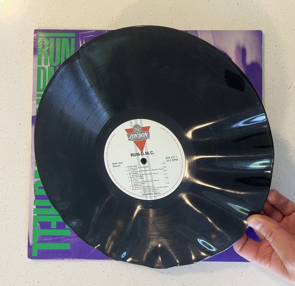 Run DMC Raising Hell Vinyl Record Album LP 830 377-1 SEE PICS!!! - Image 2