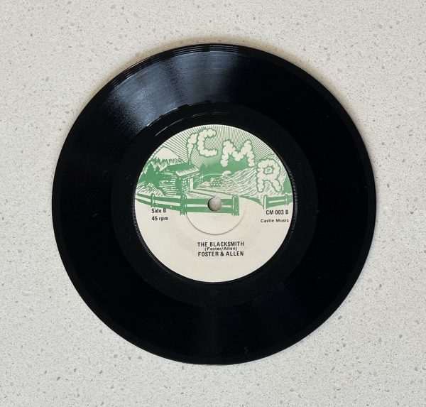 Foster & Allen A Bunch Of Thyme / The Blacksmith Vinyl 45RPM Irish Folk Song CM 003 - Image 2