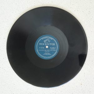 Hank Snow Unwanted Sign Upon Your Heart / Your Locket Is My Broken Heart Canada Shellac 78 RPM 58-0206