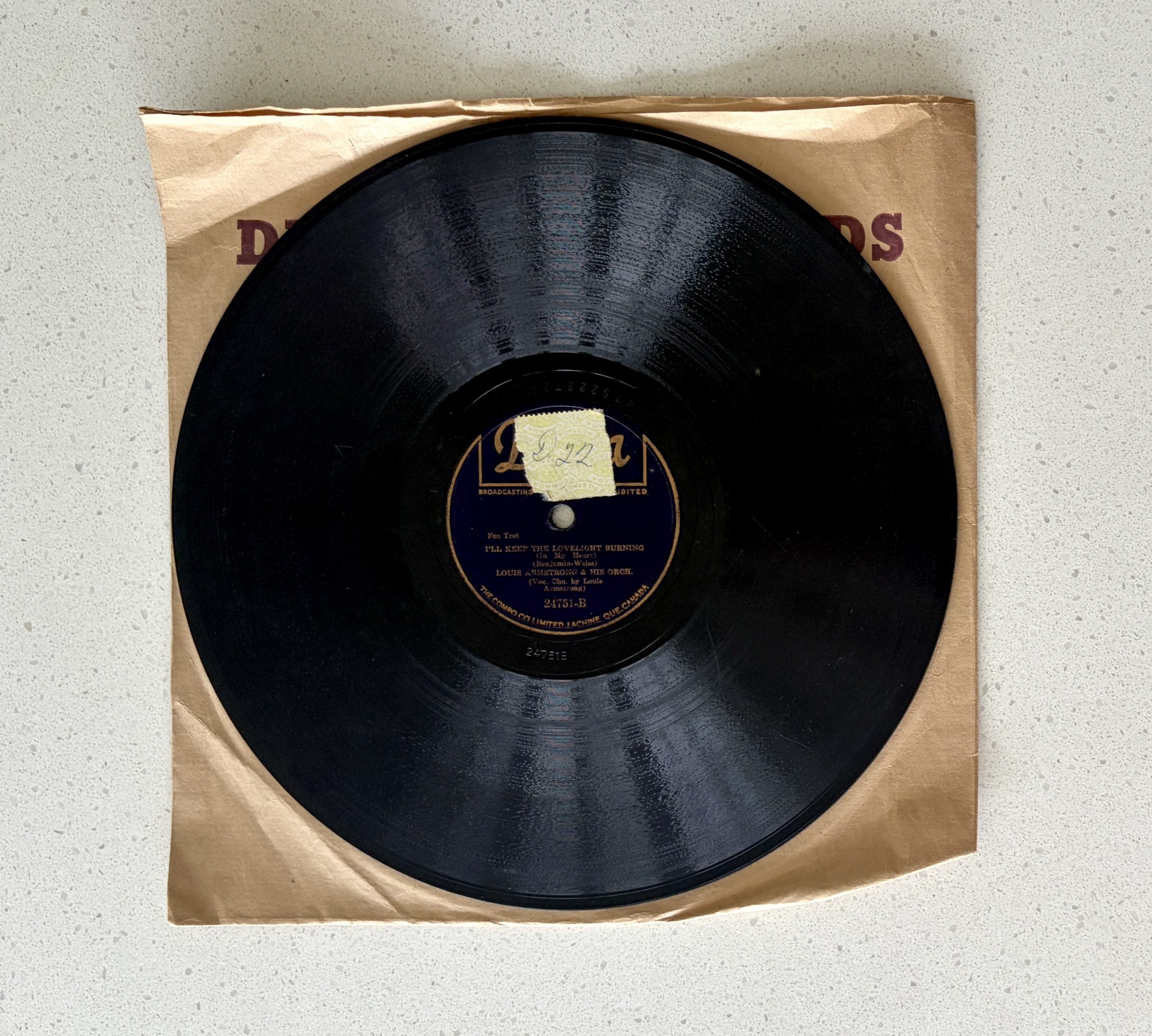 Louis Armstrong Maybe It's Because / I'll Keep The Lovelight Burning Shellac 78 RPM (24571) - Image 2